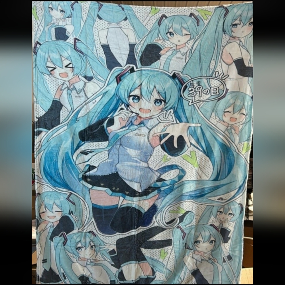 NIP Anime Fleece Blanket Or Throw 60x50
